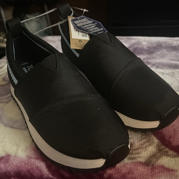 TOMS Resident Jogger 2.0 Slip-On Sneaker - Women's - Picture 8 of 11